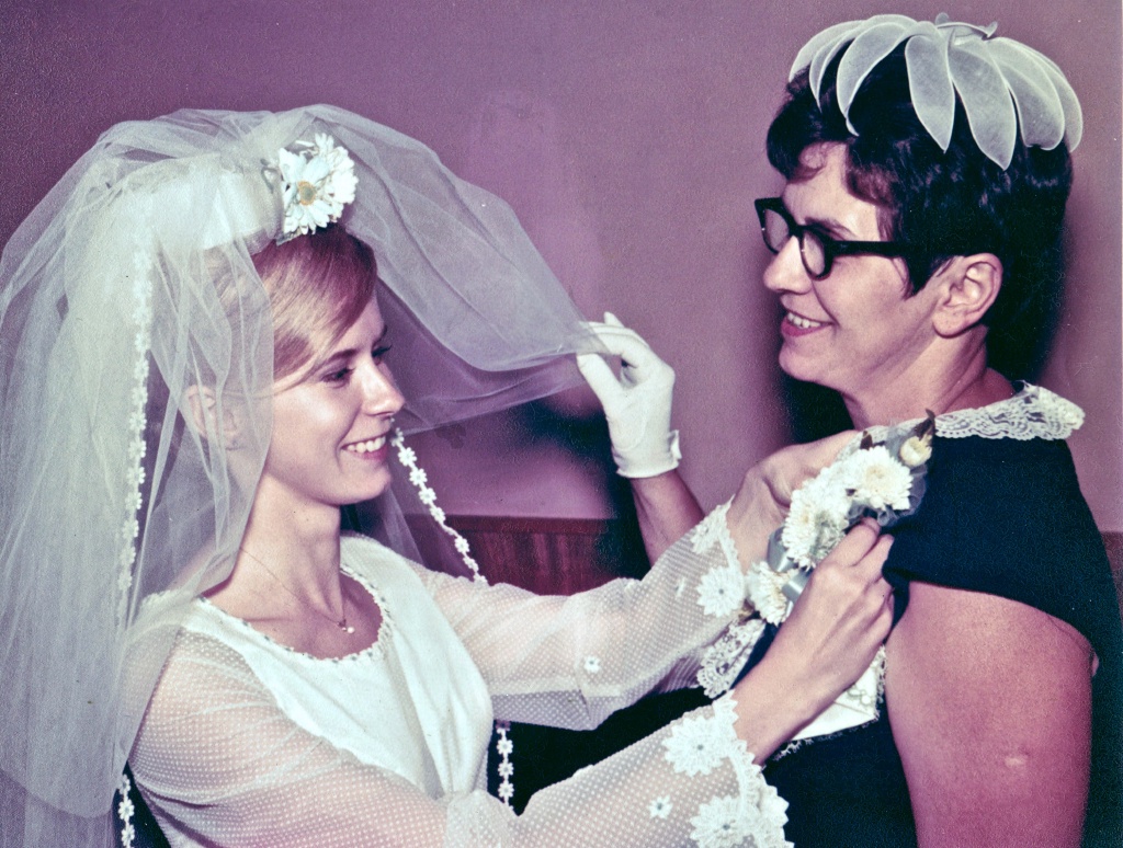 Family-History/Family History 1969-08-31 Jim & Janeen Wedding/1024x768_1969-08-31 Jim Janeen Wedding 08.jpg